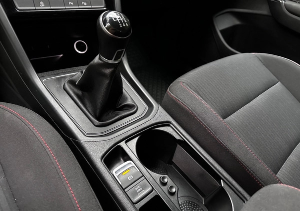 Volkswagen Touran cena 79800 przebieg: 133780, rok produkcji 2018 z Grodków małe 742